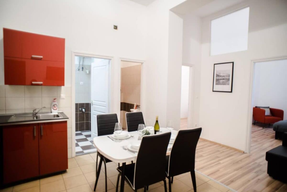 Very Central Spacious Ac Apartment Budapest Exterior photo